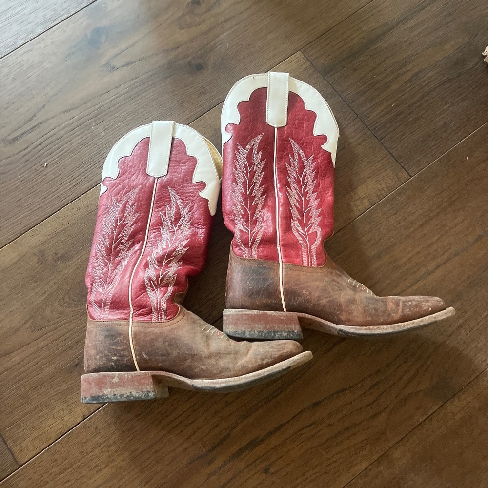 Cavender boots